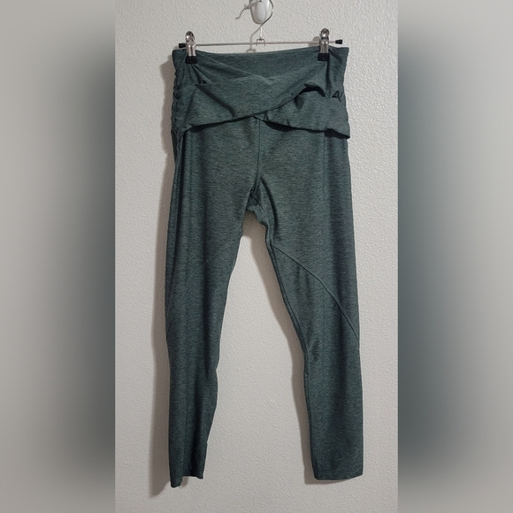 leggings with criss-cross details around waist - Picture 6 of 8